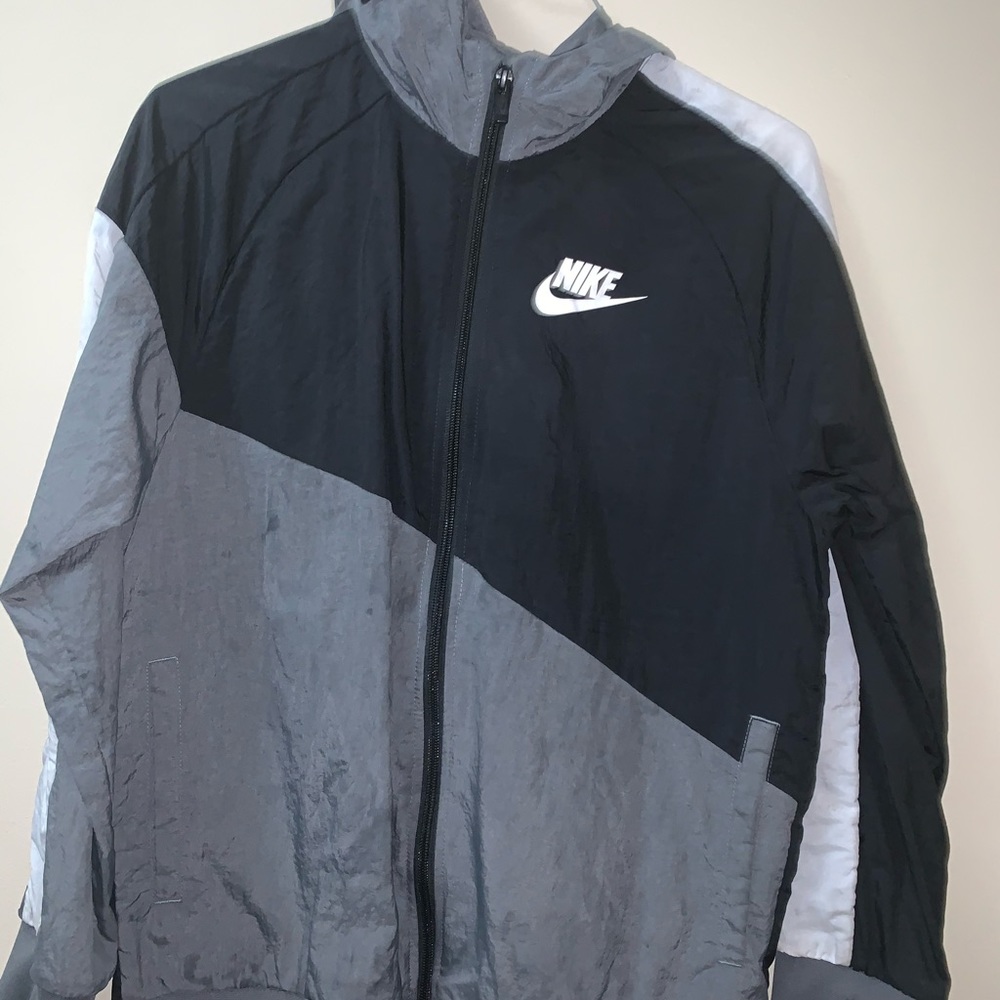 Nike windbreaker